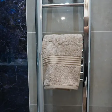Villa Luxury London House Sleeps 13, 2 Minutes To Metro Extérieur photo