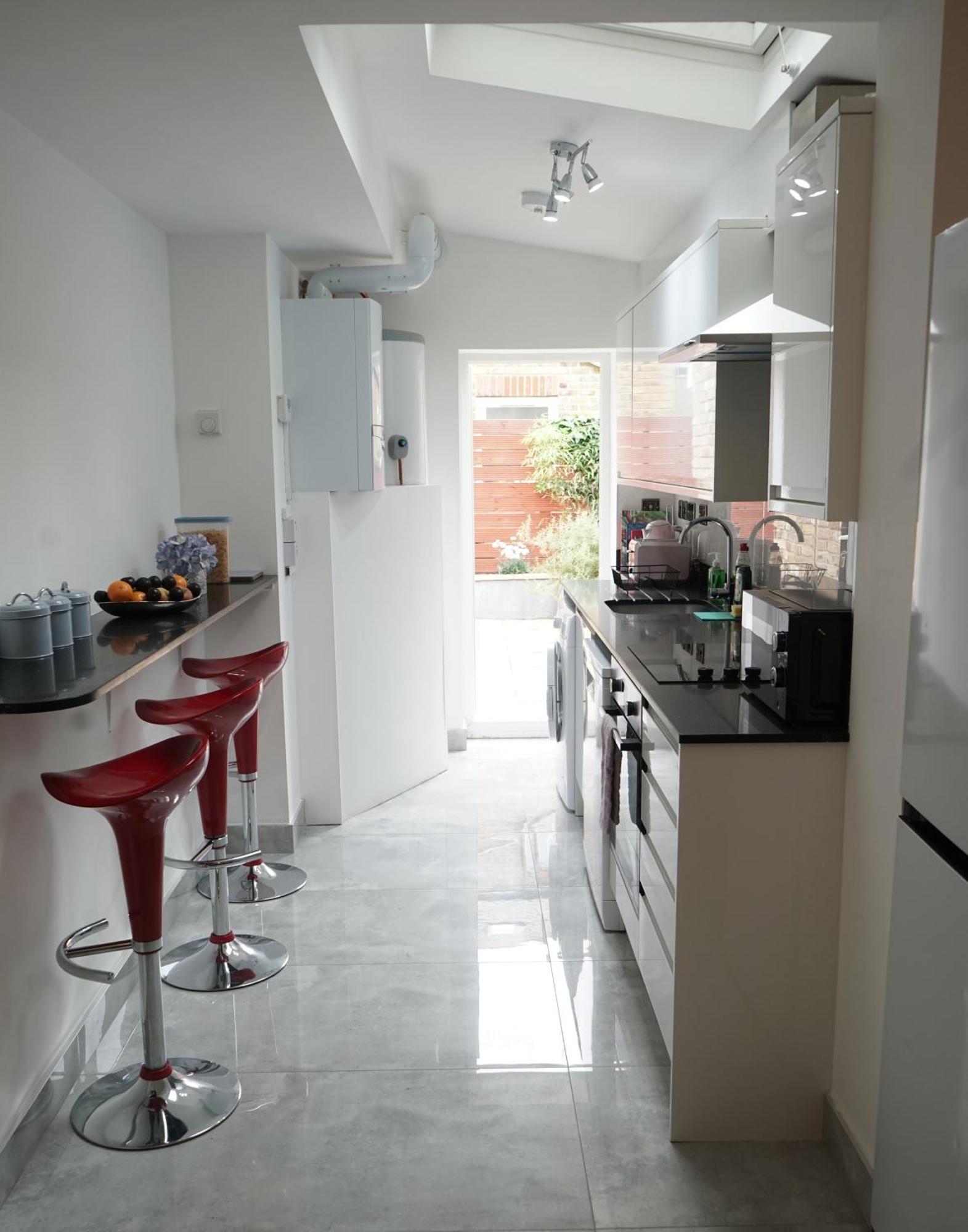 Luxury House Sleeps 13, 2 Minutes To Metro Casa vacanze